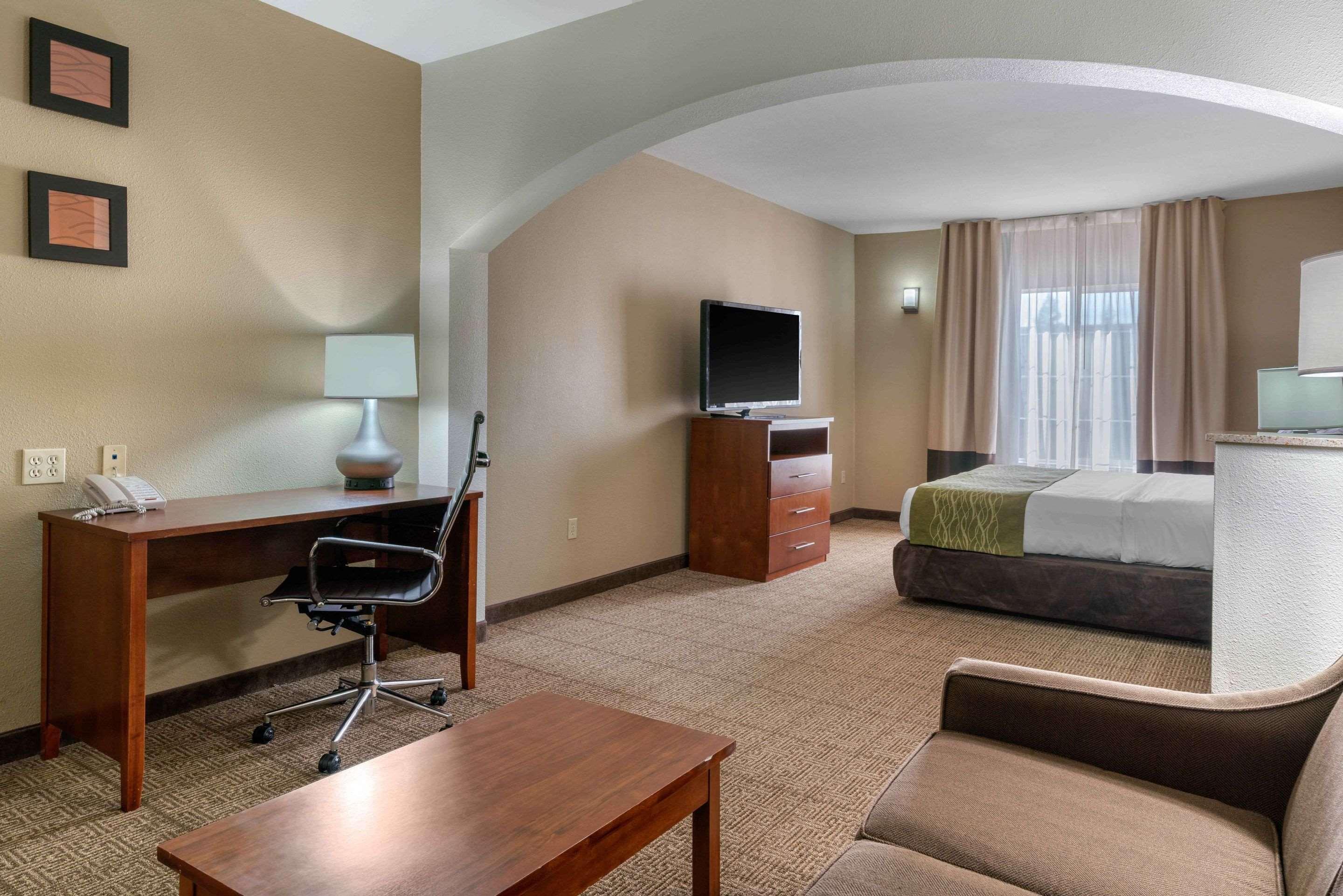 Comfort Inn & Suites Sacramento - University Area Экстерьер фото