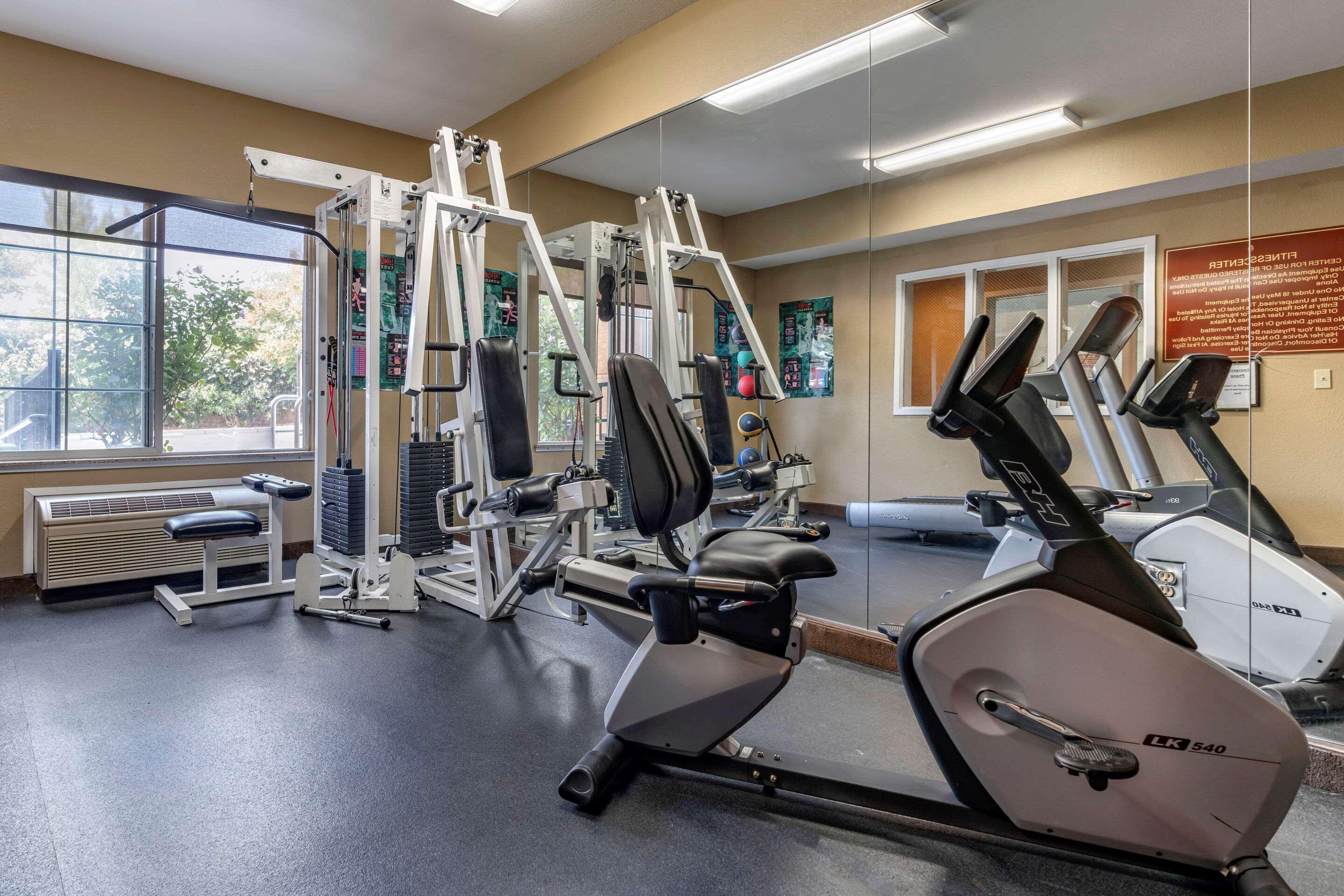Comfort Inn & Suites Sacramento - University Area Экстерьер фото